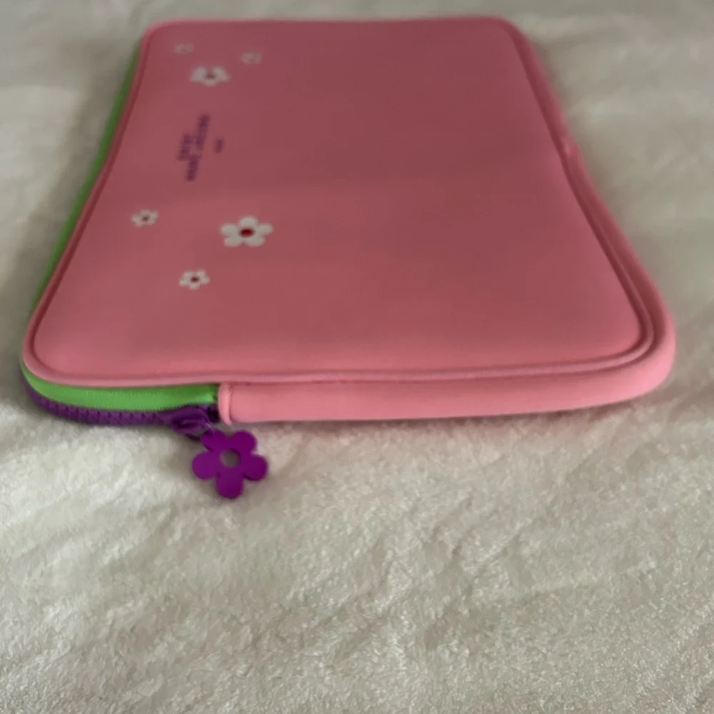 💕Marc Jacobs Pink laptop sleeve case💕